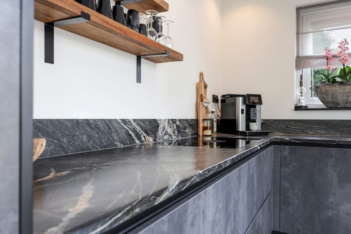 Foto 28 van Rijnstraat 10