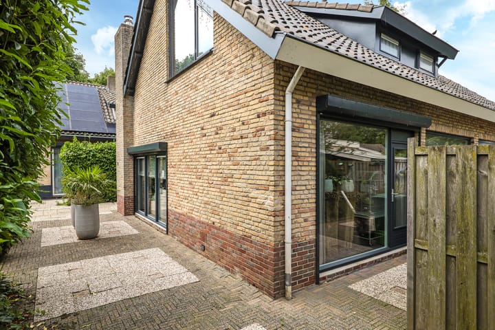 Foto 74 van Rijnstraat 10