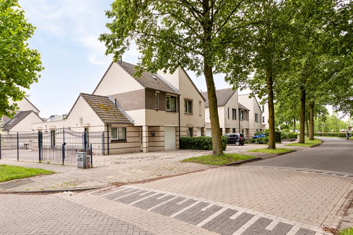 Bekijk foto 1 van Mettegeupelstraat 18