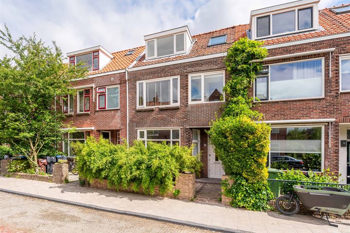 Bekijk foto 1 van Leeuwerikstraat 43