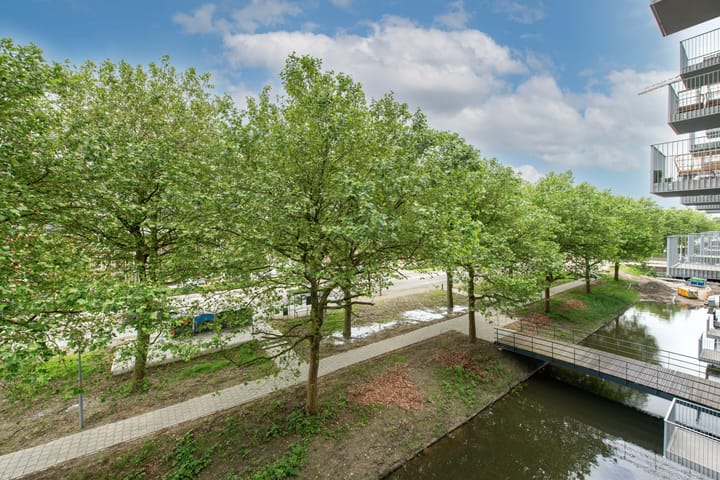 Foto 10 van Bridgemankade 30