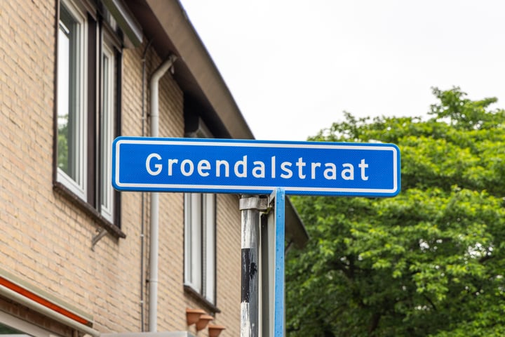 Bekijk foto 2 van Groendalstraat 25