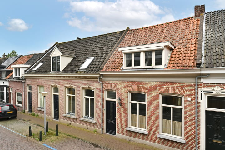 View photo 5 of Berenstraat 34