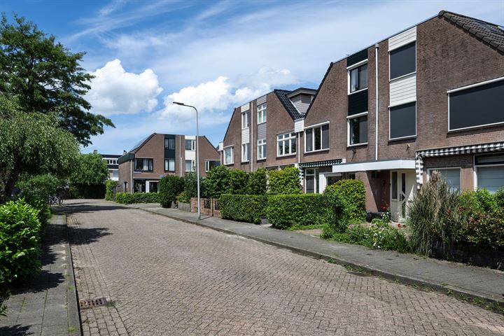 Bekijk foto 33 van Willem Alexanderstraat 5