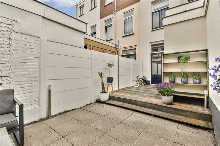 View photo 17 of Van Lennepstraat 53