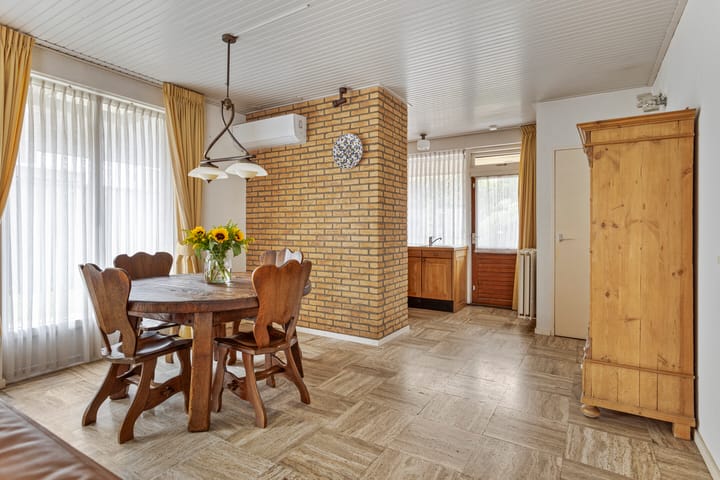 Foto 9 van Spoorstraat 7