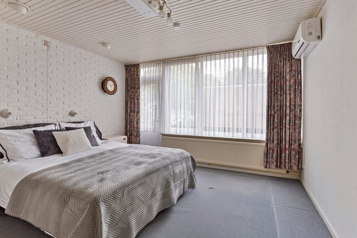 Foto 14 van Spoorstraat 7