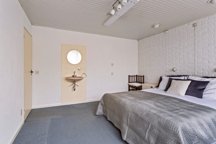 Foto 15 van Spoorstraat 7