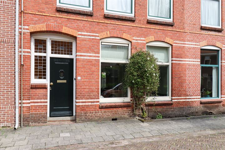 Bekijk foto 3 van Emmastraat 19