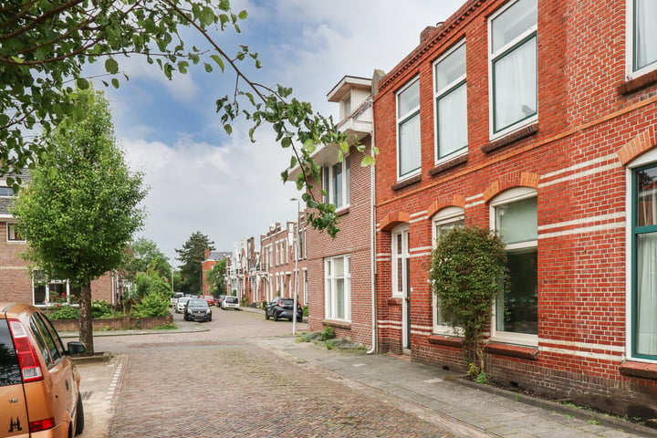 Bekijk foto 4 van Emmastraat 19