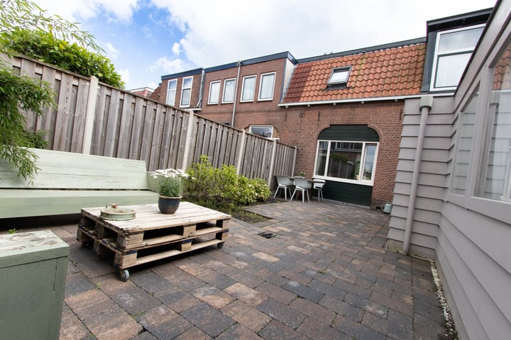 View photo 51 of Emmastraat 19