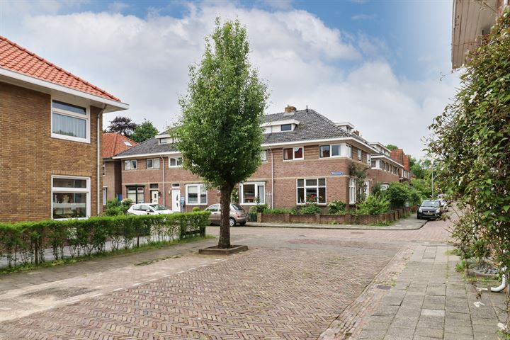 View photo 56 of Emmastraat 19