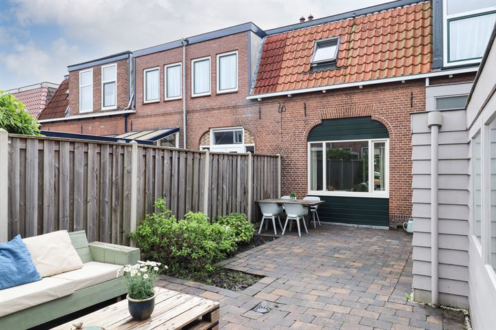 View photo 52 of Emmastraat 19