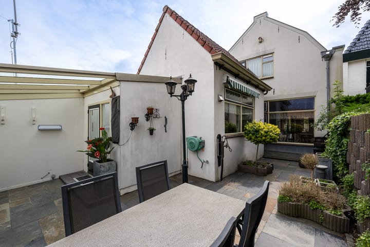 Foto 4 van Voorstraat 28