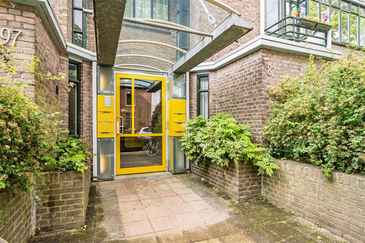 View photo 6 of Van Hogendorpstraat 93