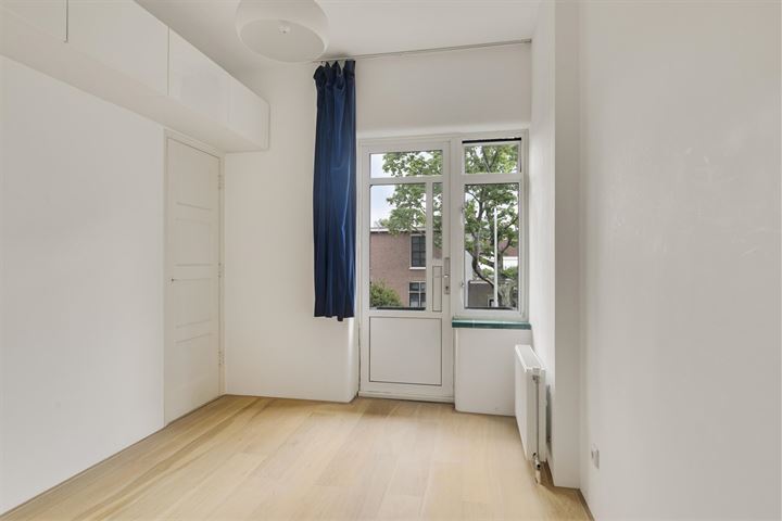 View photo 23 of Van Hogendorpstraat 93