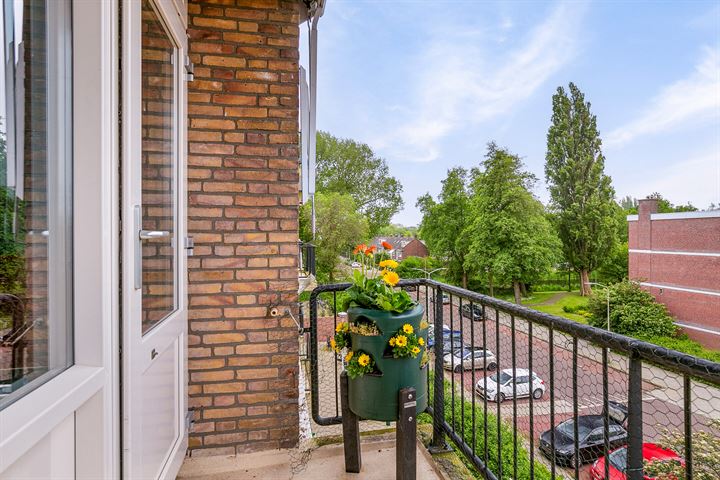 View photo 6 of Bachstraat 348