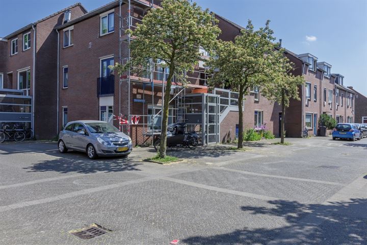 View photo 1 of Zilvergeldstraat 85