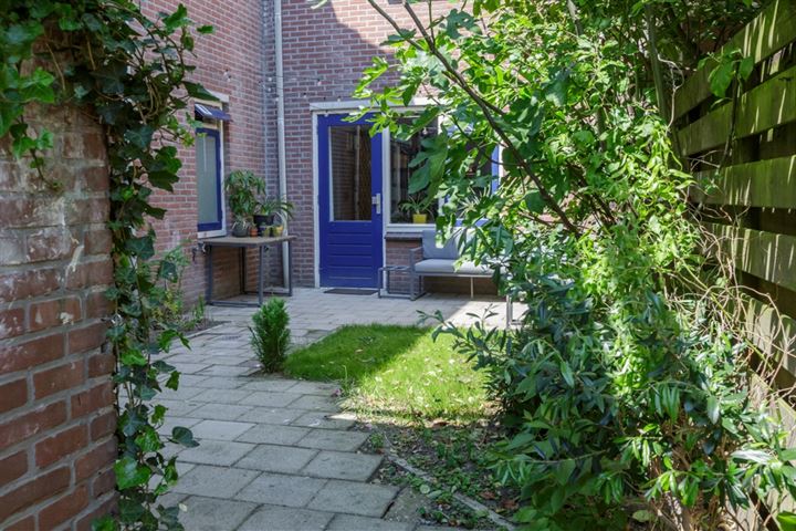 View photo 36 of Zilvergeldstraat 85