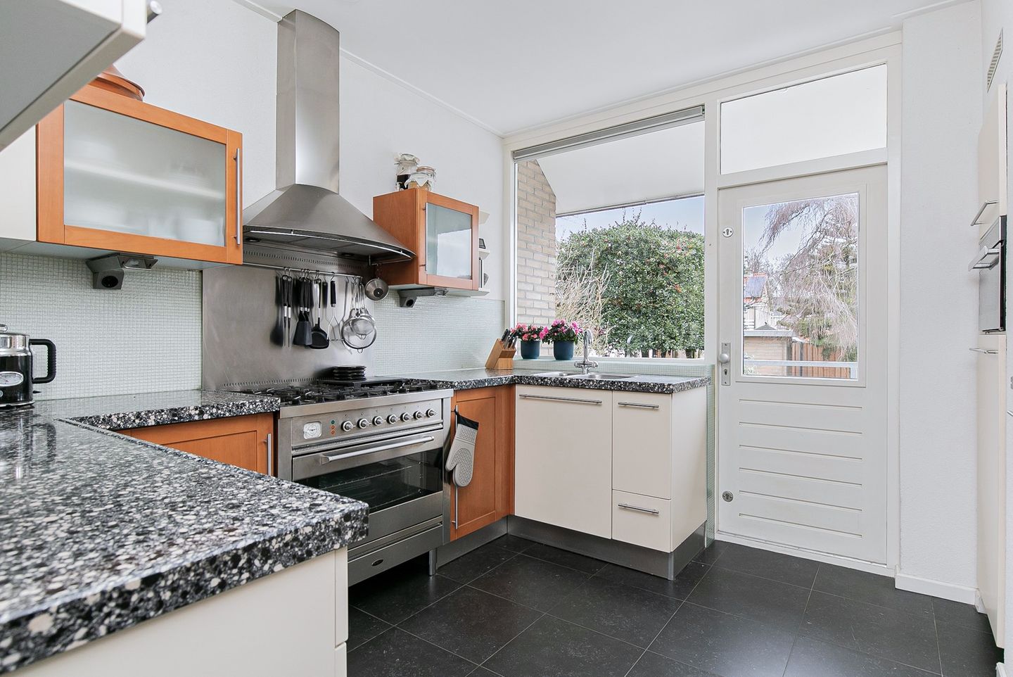 Photo 10 of Kerkweg 28-I