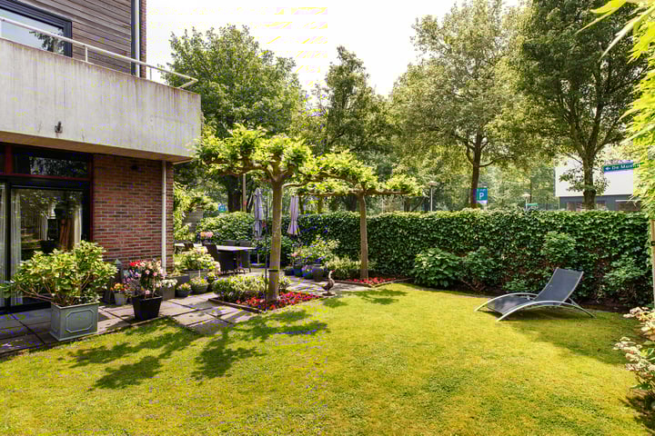 Bekijk foto 3 van Prof. Fischerlaan 1