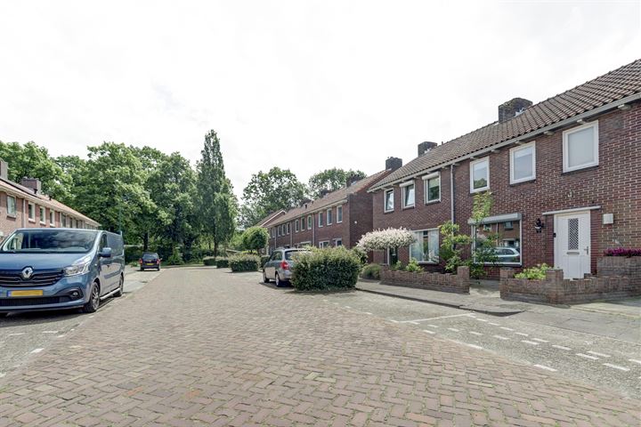 Bekijk foto 40 van Eikenstraat 54