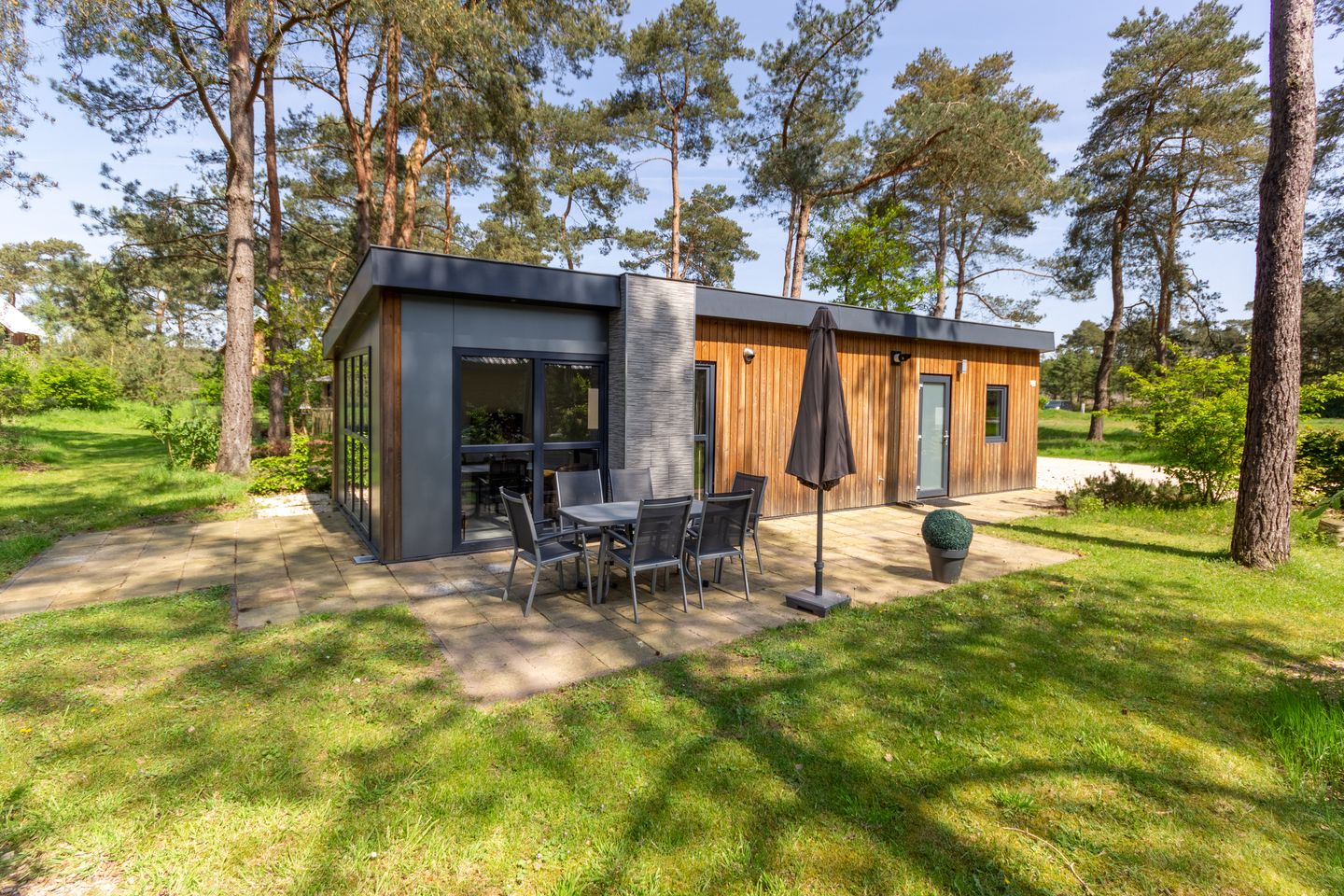 Foto 1 van Arnhemseweg 100-R110