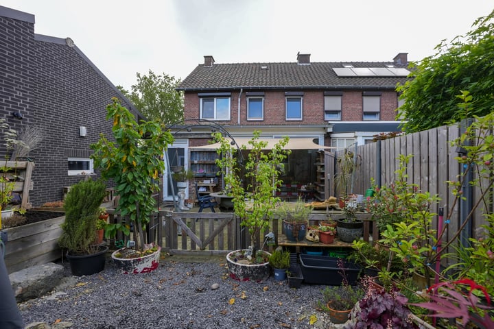 View photo 17 of Vermeerstraat 40