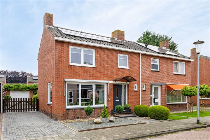 Bekijk foto 1 van Talmastraat 71