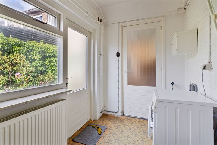 Bekijk foto 11 van Spoorstraat 53