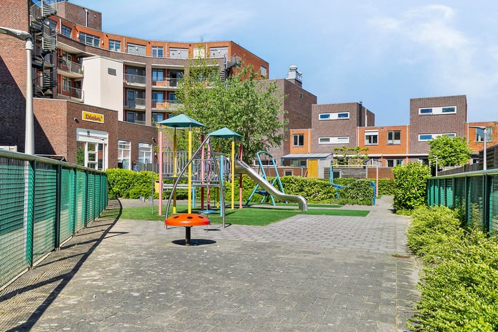 Bekijk foto 34 van Schokkershaven 20