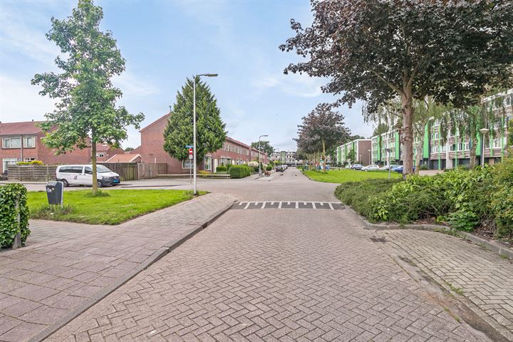 Bekijk foto 3 van Visseringstraat 10