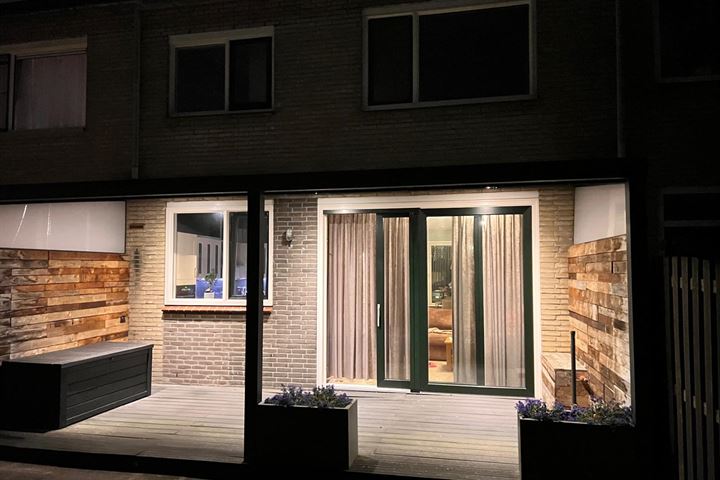 Bekijk foto 24 van Ernst Casimirstraat 26