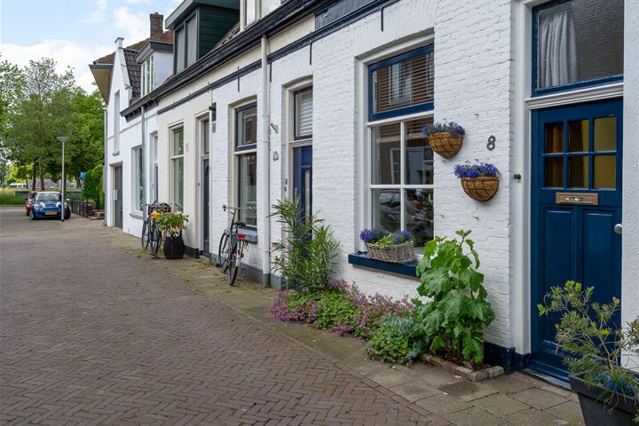 Bekijk foto 6 van Spoorstraat 8