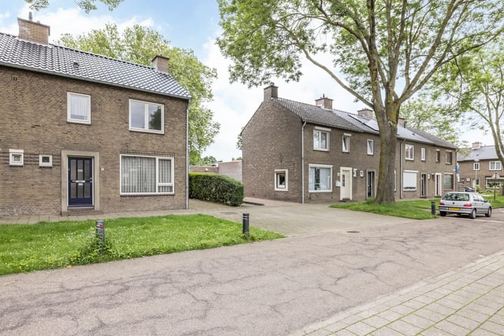 Foto 8 van Rafaëlstraat 11