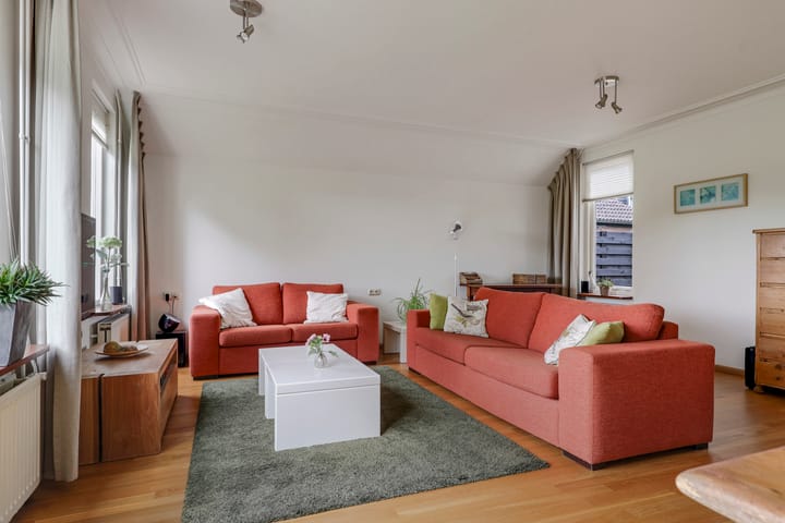 Foto 12 van Molenstraat 13