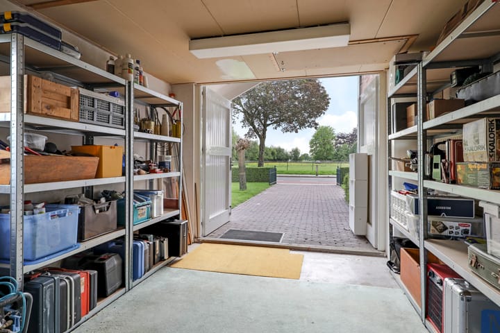 Foto 38 van Molenstraat 13