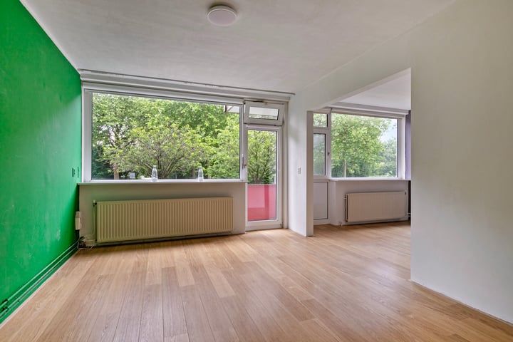 Bekijk foto 2 van Wolvenlaan 49