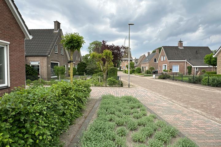 Bekijk foto 10 van Molenwijk 9