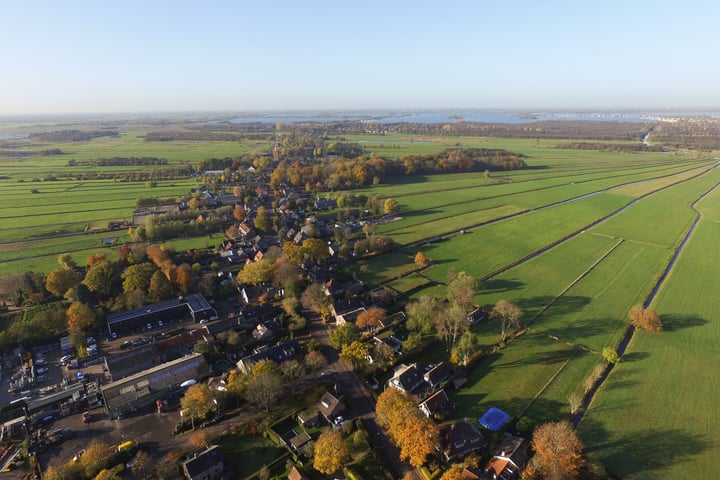 Bekijk foto 36 van Nieuw-Loosdrechtsedijk 87