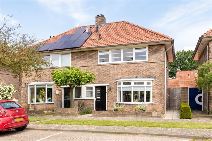 Bekijk foto 37 van Louisestraat 18