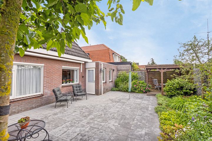 Bekijk foto 3 van Meidoornstraat 9