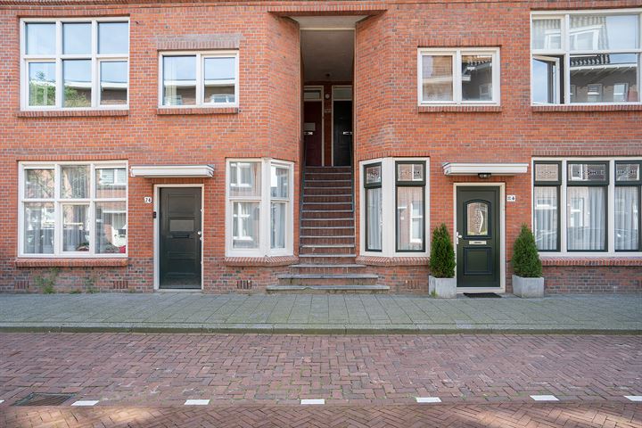 Bekijk foto 32 van Pahudstraat 76