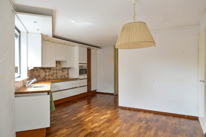 Photo 9 of Merulaweg 1-C