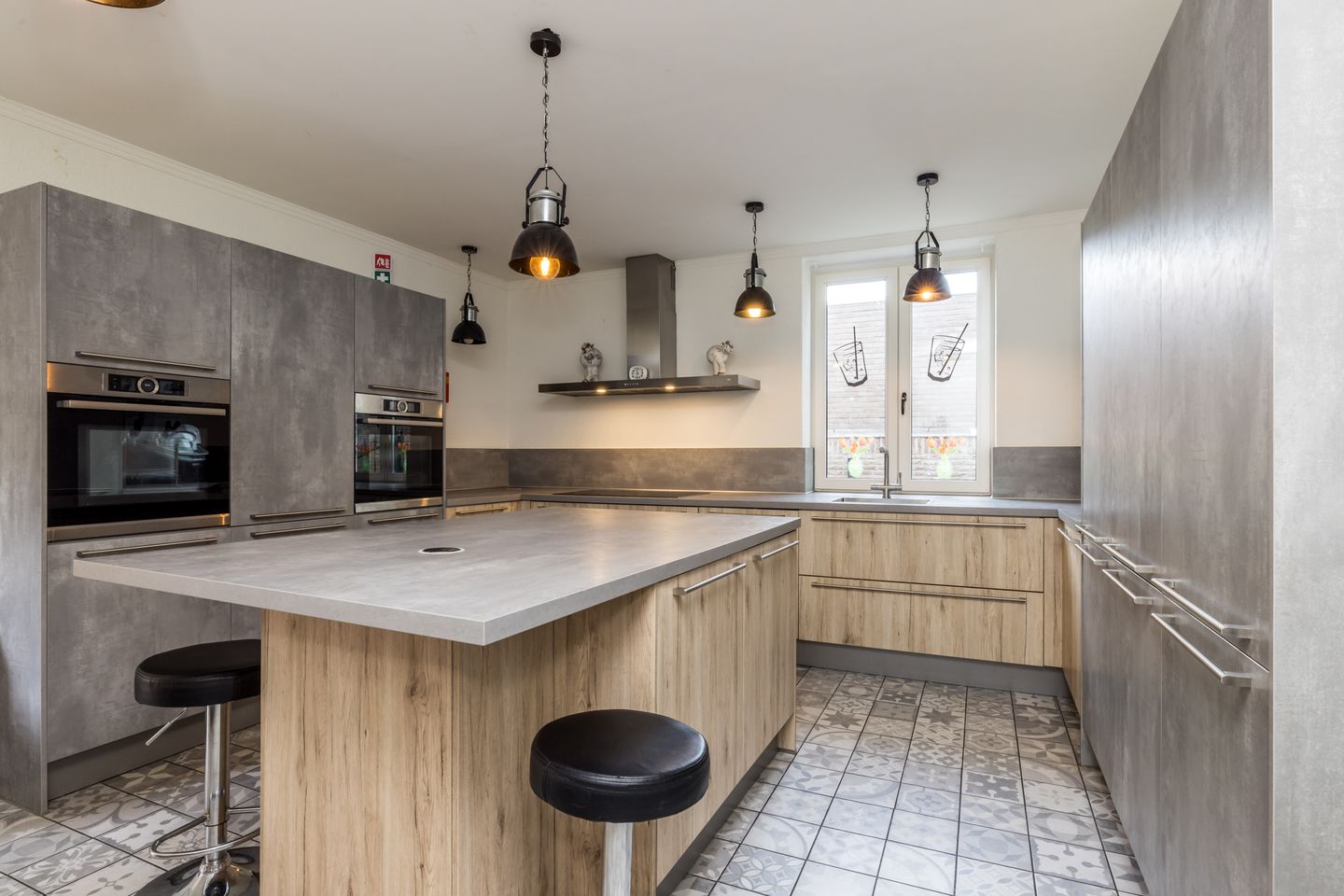 Foto 10 van Rijksweg 49