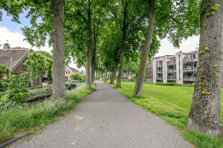 Bekijk foto 34 van Spoorstraat 31