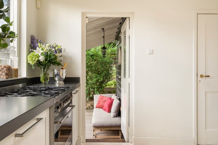 Foto 31 van F. van der Poest Clementlaan 47