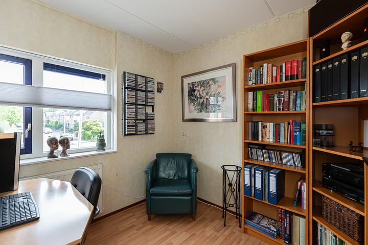 Foto 15 van Zwaluwstraat 43