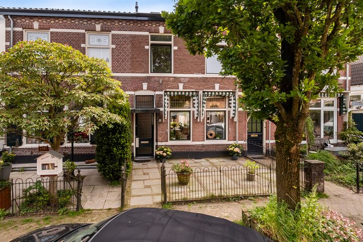 View photo 1 of Chrysantenstraat 55