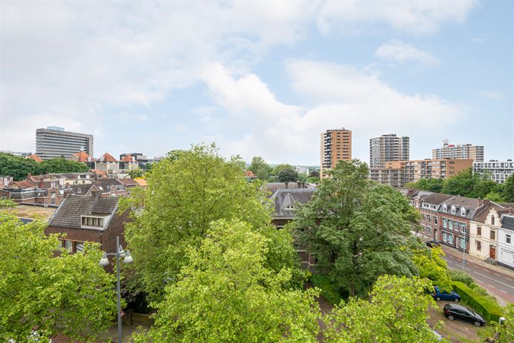 View photo 20 of Geleenstraat 103